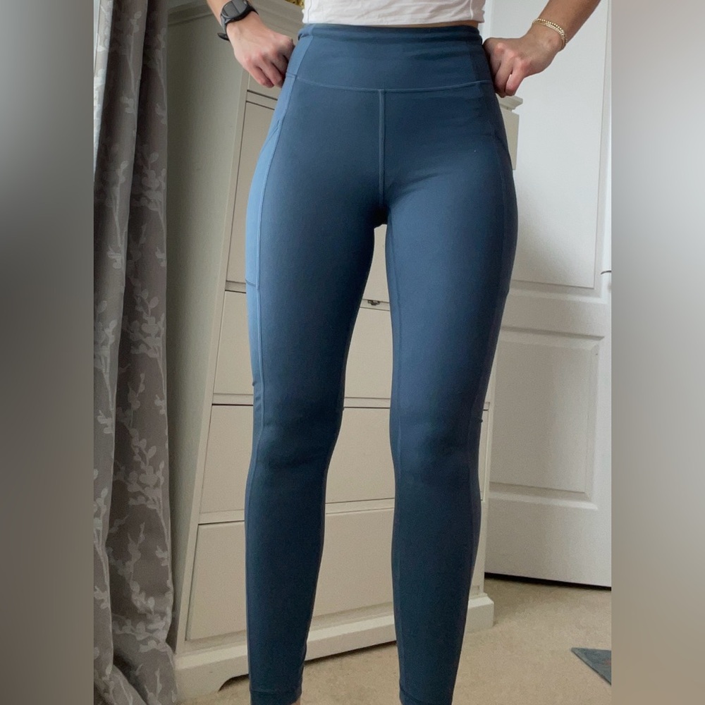 Lululemon leggings with hidden tie